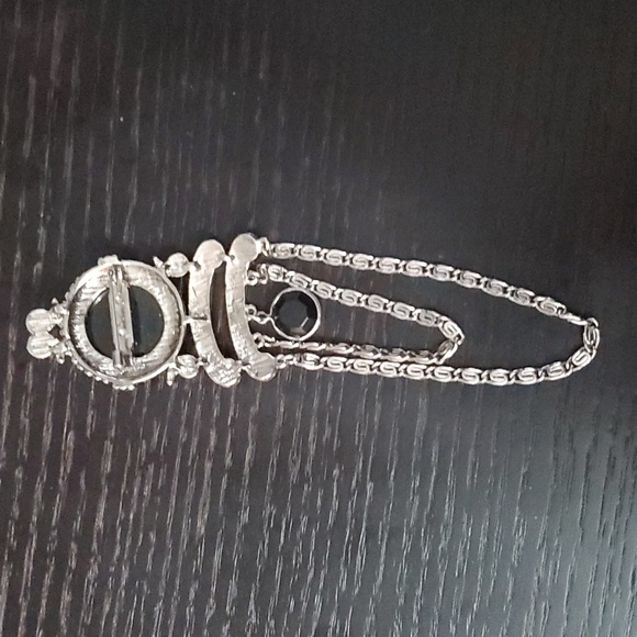 Vintage Brooch Dangle Gold Crown Inc. - Picture 4 of 5